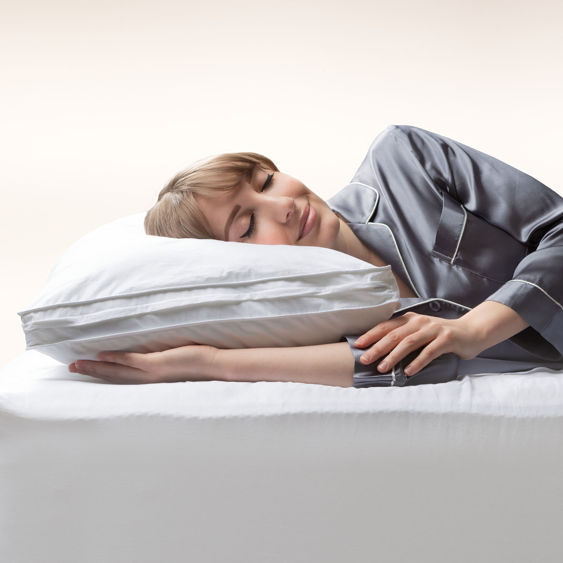 DB-MicrofibrePillow-Carousel-6