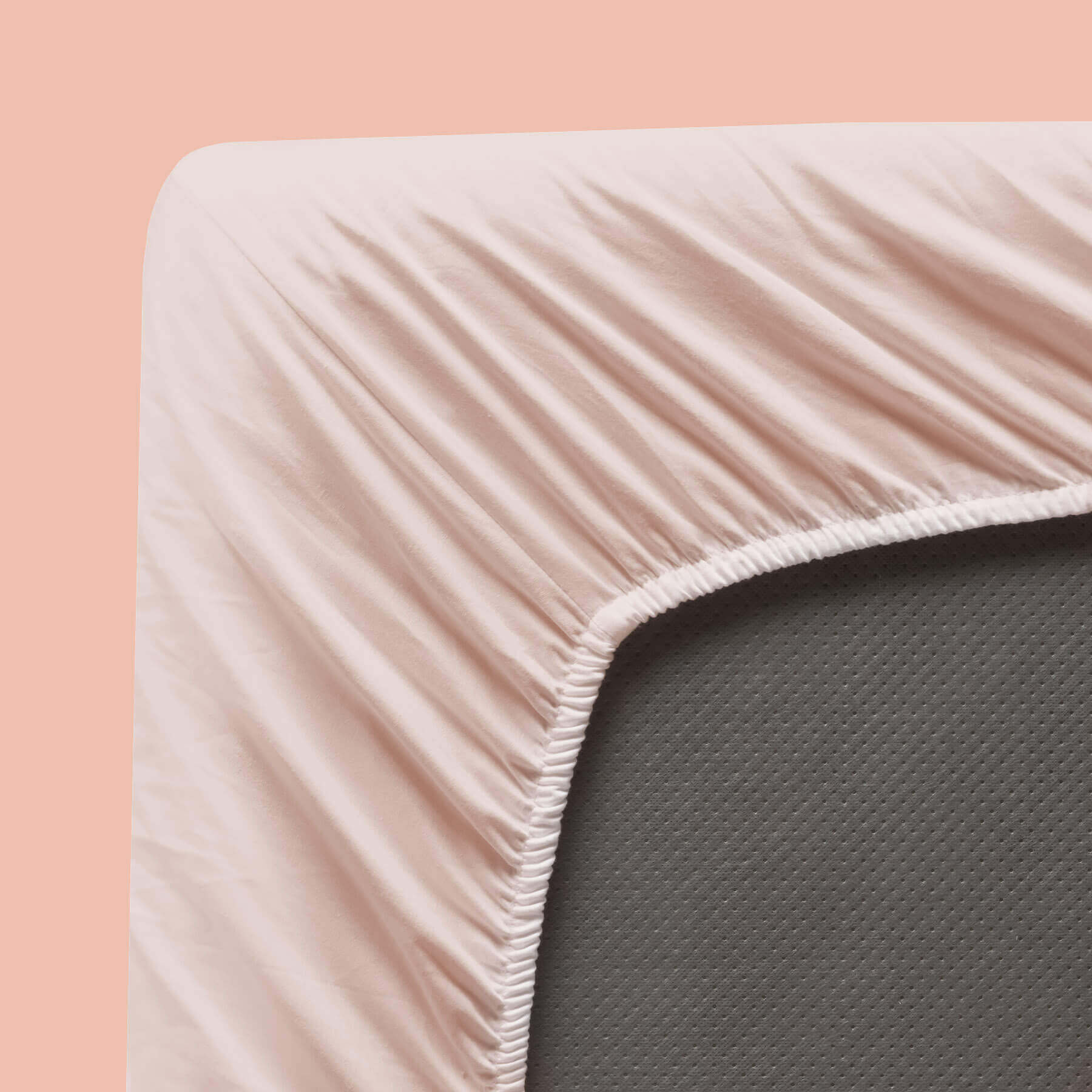 egyptian-cotton-sheets-carousel-9 Underside of a Douglas Egyptian Cotton fitted sheet installed on a Douglas mattress
